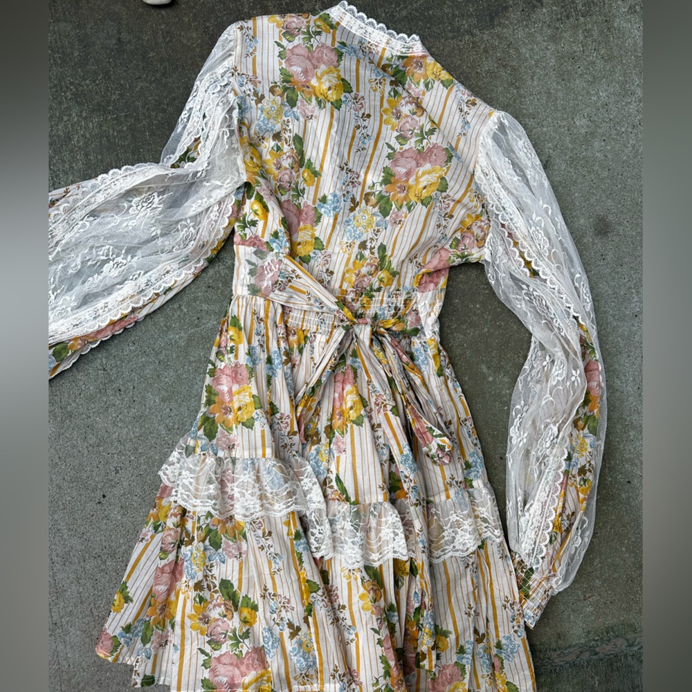 Spell And The Gypsy x Lisa Danielle garden rose mini dress M - Picture 10 of 11